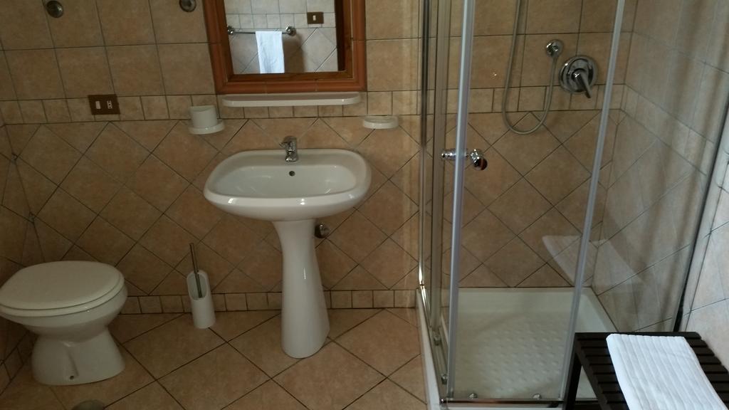 Affittacamere Volusia House Рим Экстерьер фото